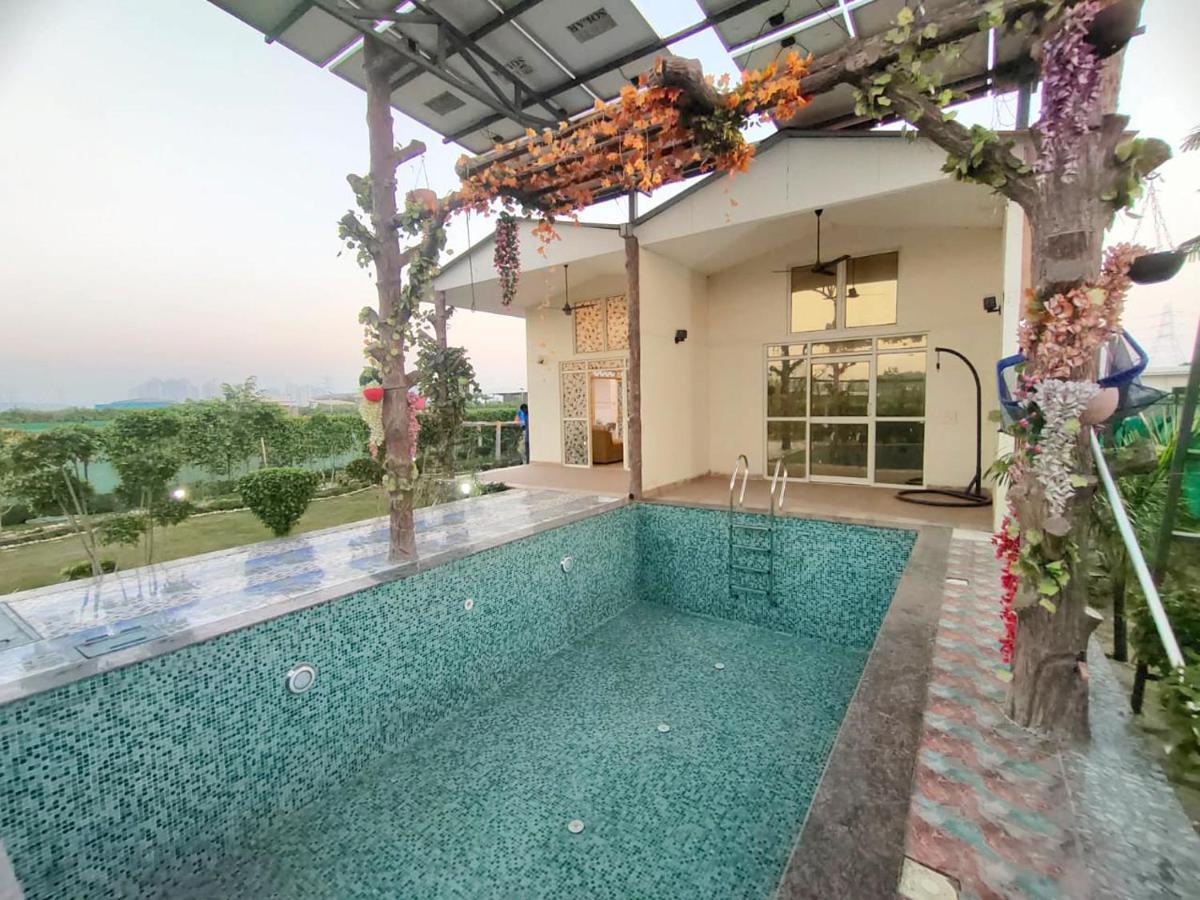 Shaw Estate-Farm House For A Small Parties-Jp Farm Greater Noida Buitenkant foto